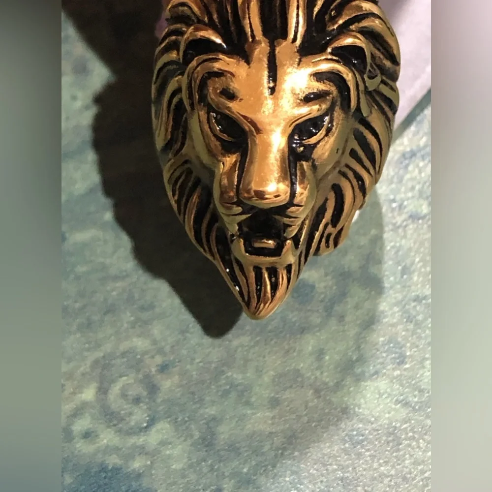 Lion head men’s brass look ring size‎ 10 brand new